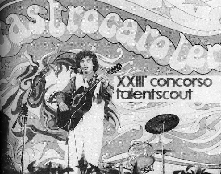 photo EROS AL FESTIVAL DI CASTROCARO NEL 1981.jpg